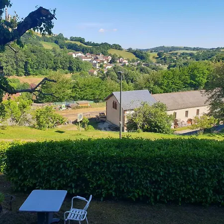 Otel Le Refuge D'eline, Maison De Campagne Sud Cantal